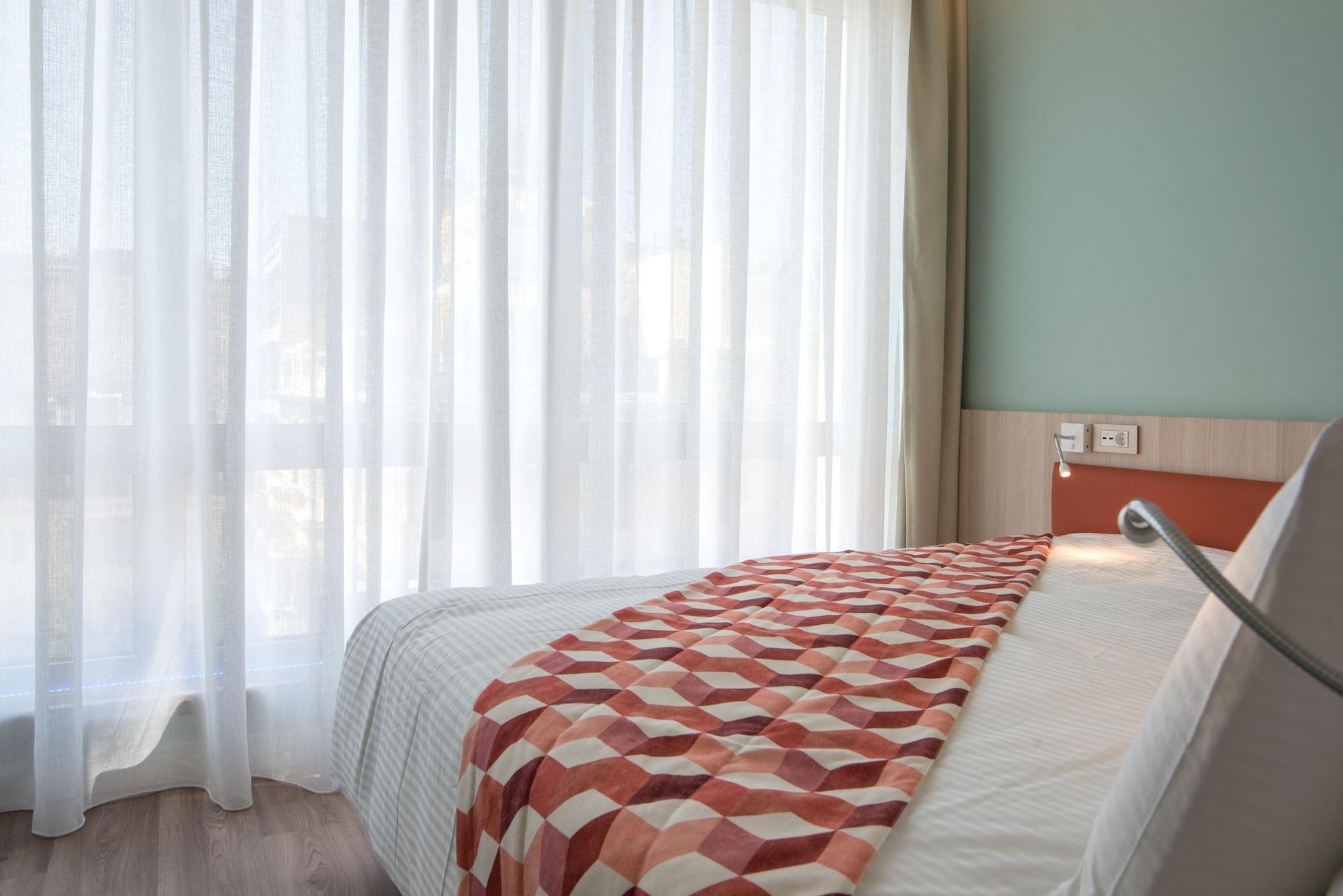 Brown Kubic, A Member Of Brown Hotels Афины Экстерьер фото