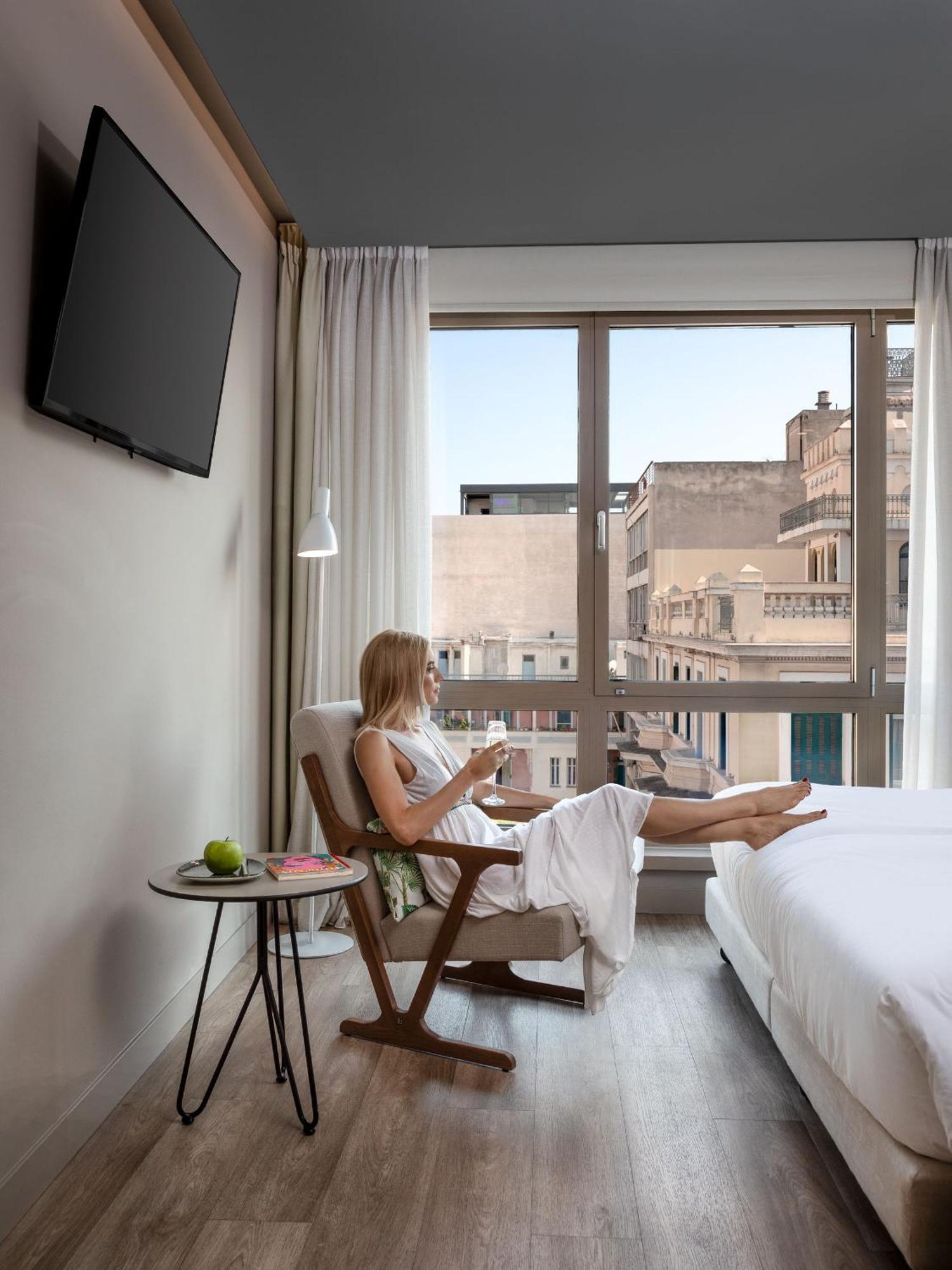 Brown Kubic, A Member Of Brown Hotels Афины Экстерьер фото